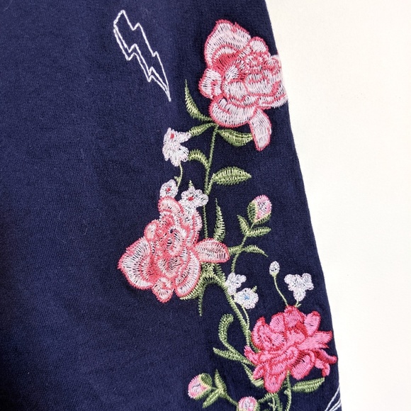 H&M Divided Cropped Wide Sleeve Embroidered Shirt - Picture 2 of 4